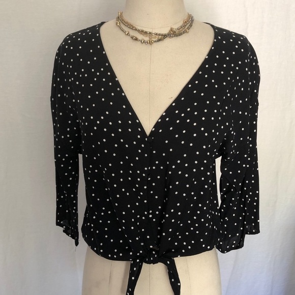 Mine blouse black and whit polka dot v neck w waist tie size M - Picture 1 of 8